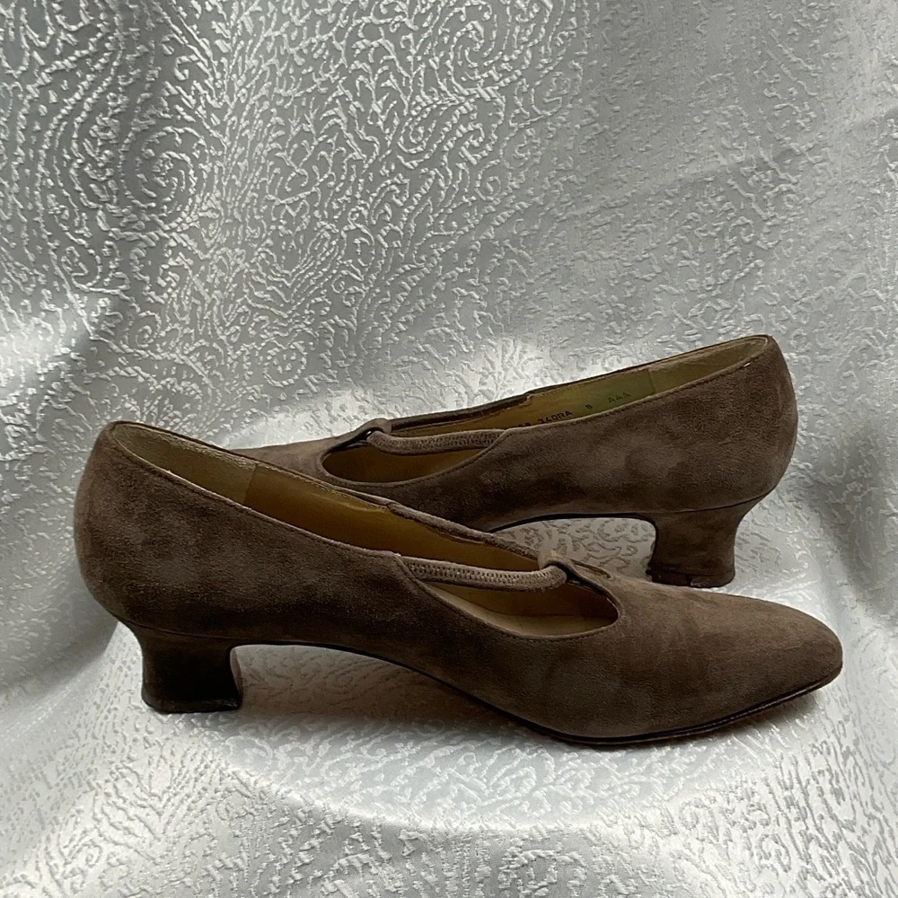 Salvatore Ferragamo chic tan